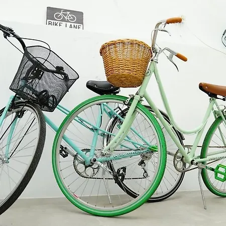 La Casa De Bicis * カディス